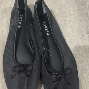 Torrid Black Bow Detail Flats